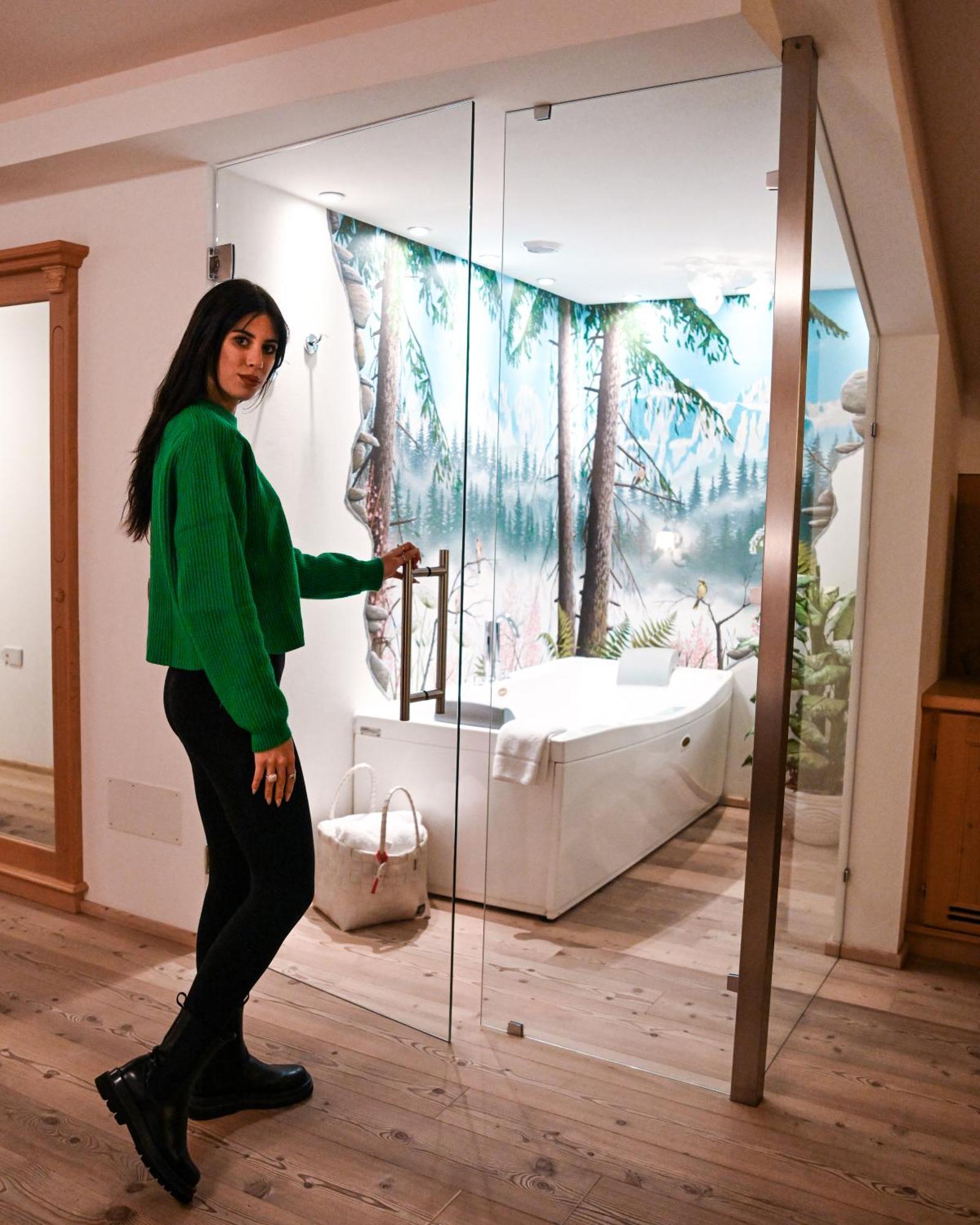 Wellness Hotel Lupo Bianco Canazei Bagian luar foto